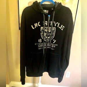 UK STYLE Falcons full zip hoodie in EUC. One small hole in last pic. SZ XL